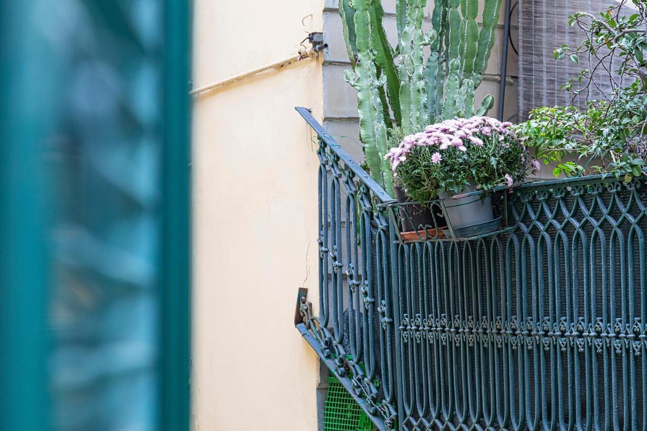 A Pochi Passi Da Piazza De Ferrari By Wonderful Italy Apartment Genoa Luaran gambar