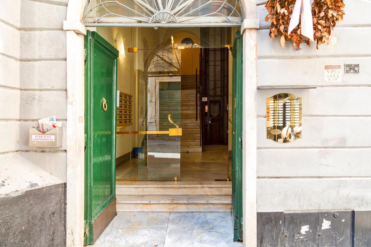A Pochi Passi Da Piazza De Ferrari By Wonderful Italy Apartment Genoa Luaran gambar